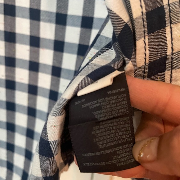 Tommy Hilfiger button down shirt size 16-18 large. Checkered long sleeve - Picture 5 of 6